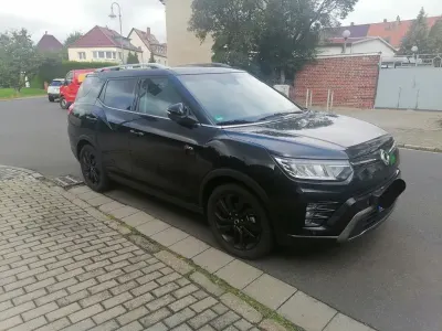 Gebraucht SsangYong Tivoli 163 PS (119 kW) 2024 Schwarz SUV