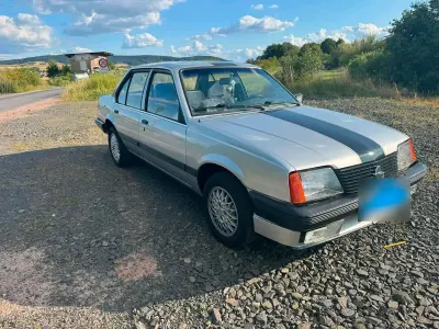 Gebraucht Opel Ascona 115 PS (84 kW) 1985 Silber Limousine