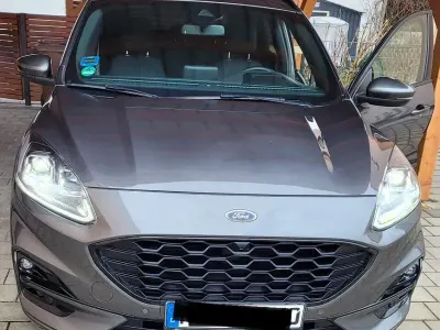 Gebraucht Ford Kuga ST-Line 225 PS (165 kW) 2021 Grau SUV