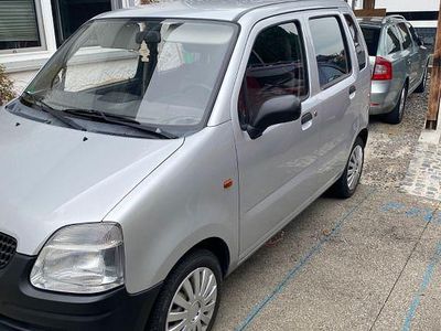 Opel Agila