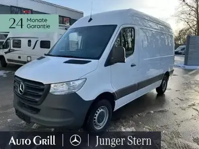 Używany Mercedes Sprinter 163 KM (119 kW) 2022 Biały Van