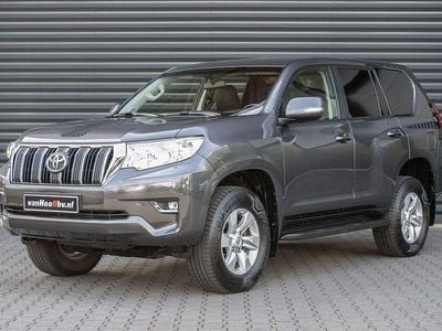 Usata Toyota Land Cruiser 204 CV (150 kW) 2021 Grigio SUV