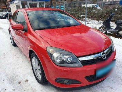 Second-hand Opel Astra GTC 105 CP (77 kW) 2007 Negru Berlinǎ