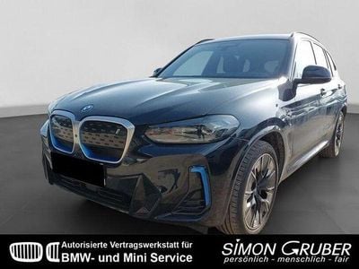 Gebraucht BMW iX3 Impressive 210 kW (286 PS) 2024 Carbonschwarz SUV
