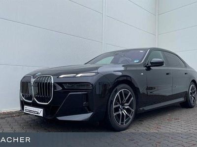 Gebraucht BMW 740 M Sport 286 PS (210 kW) 2025 Saphirschwarz metallic Limousine