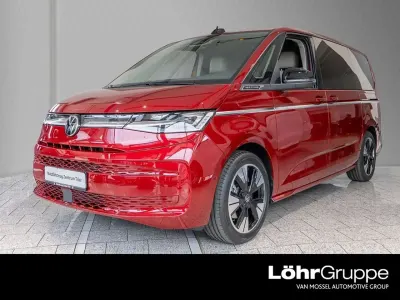 Gebraucht VW Multivan Style 150 PS (110 kW) 2026 Rot Van / Kleinbus