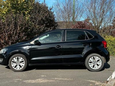 Schwarz Gebraucht 2013 VW Polo Trendline Kleinwagen | 5.500 € (Etwas zu teuer)
