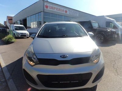 Gebraucht Kia Rio 75 PS (55 kW) 2014 Silber Limousine