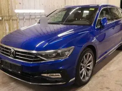 Gebraucht VW Passat Business 190 PS (139 kW) 2020 Blau Kombi