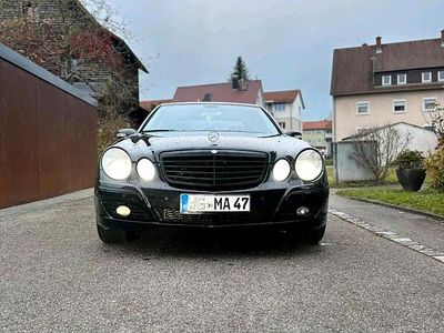 Gebraucht Mercedes E320 224 PS (164 kW) 2005 Schwarz Kleinwagen