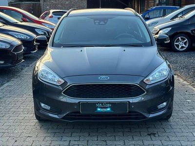 Gebraucht Ford Focus Business Edition 125 PS (91 kW) 2018 Grau Kombi