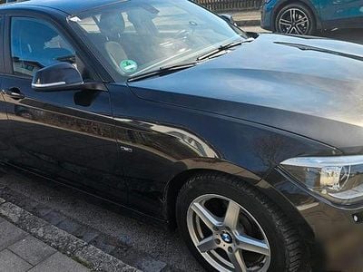 Gebraucht BMW 116 116 PS (85 kW) 2013 Schwarz Kleinwagen
