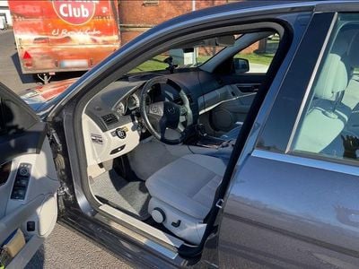 Second-hand Mercedes C200 Elegance 184 CP (135 kW) 2009 Gri Berlinǎ