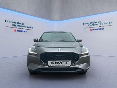 Neu Suzuki Swift Comfort+ 83 PS (61 kW) 2025 Silber Kleinwagen