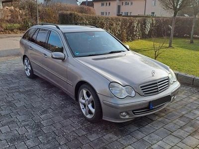Gebraucht Mercedes C180 Avantgarde 143 PS (105 kW) 2005 Grau Limousine