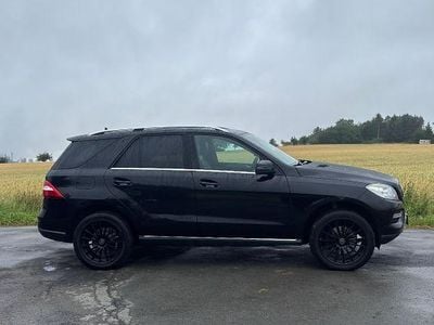 Gebraucht Mercedes ML350 258 PS (189 kW) 2012 Schwarz SUV