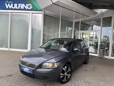 Używany Volvo V50 Performance 125 KM (91 kW) 2006 Szary Kombi
