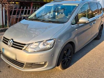 Gebraucht VW Sharan 177 PS (130 kW) 2014 Grau Van / Kleinbus