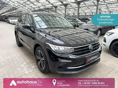 Gebraucht VW Tiguan Active 150 PS (110 kW) 2023 Schwarz SUV