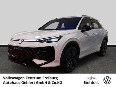 Neu VW T-Roc R-line 150 PS (110 kW) 2026 Pure white SUV