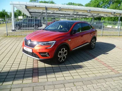 Gebraucht Renault Arkana Intens 140 PS (102 kW) 2022 Dezirrot SUV