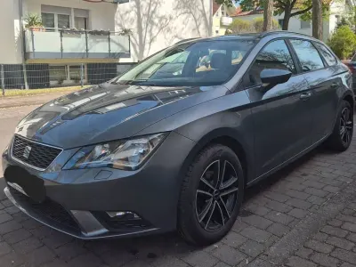 Used Seat Leon ST Reference 105 HP (77 kW) 2015 Grey Estate