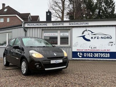 Schwarz Gebraucht 2011 Renault Clio III Dynamique Limousine | 3.490 € (Fairer Preis)