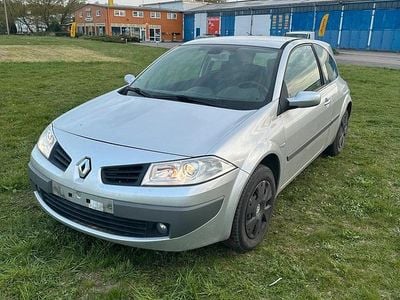 Second-hand Renault Mégane II 112 CP (82 kW) 2006 Argintiu Hatchback
