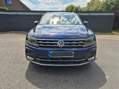 Gebraucht VW Tiguan Highline 150 PS (110 kW) 2016 Blau SUV