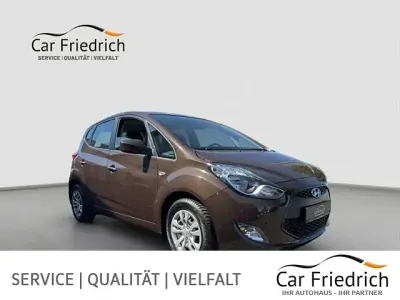 Gebraucht Hyundai ix20 Classic 90 PS (66 kW) 2017 Braun Kleinwagen