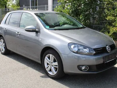 Gebraucht VW Golf VII Match 105 PS (77 kW) 2012 Grau Limousine