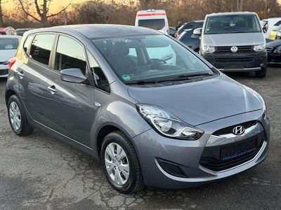 Grau Gebraucht 2013 Hyundai ix20 Edition Kleinwagen | 8.690 € (Etwas zu teuer)