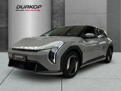 Neu Kia EV4 Earth 150 kW (204 PS) 2026 Grau Limousine