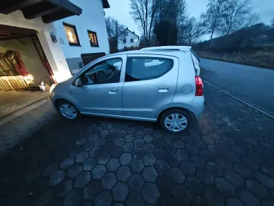 Gebraucht Nissan Pixo Acenta 68 PS (50 kW) 2008 Silber Kleinwagen