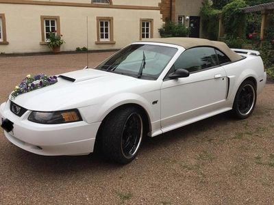 Gebraucht Ford Mustang GT 260 PS (191 kW) 2002 Weiß Cabrio