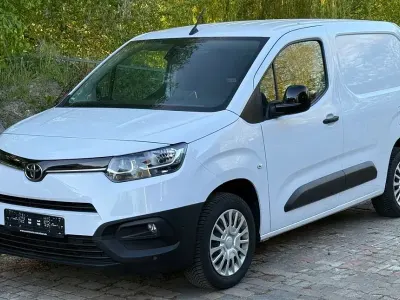 Second-hand Toyota Proace City City 102 CP (75 kW) 2024 Alb Monovolum