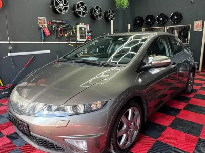 Brugt Honda Civic 140 HK (102 kW) 2006 Guld Hatchback