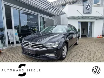 Gebraucht VW Passat S 150 PS (110 kW) 2020 Schwarz Kombi