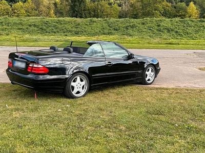 Second-hand Mercedes CLK230 197 CP (144 kW) 2000 Negru Cabrio