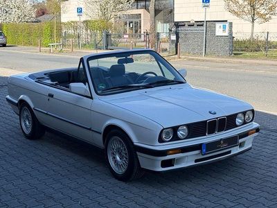 Usata BMW 318 Cabriolet Performance 113 CV (83 kW) 1993 Bianco Cabrio
