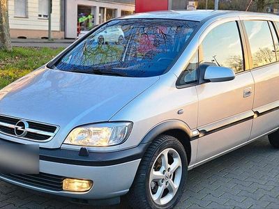 Gebraucht Opel Zafira 125 PS (91 kW) 2004 Silber Van / Kleinbus