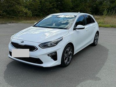 Gebraucht Kia Ceed Sportswagon GT-Line 140 PS (102 kW) 2018 Weiß Kombi