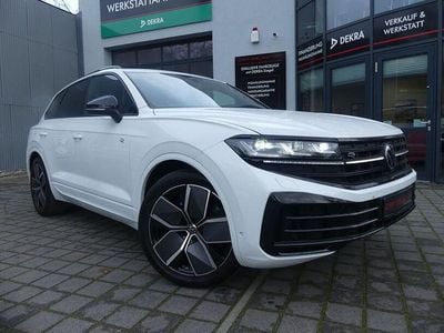 Pure white Gebraucht 2024 VW Touareg R-line SUV | 68.800 € (Superpreis)