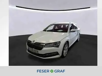 Gebraucht Skoda Superb Style 280 PS (205 kW) 2023 Moonweiss metallic Kombi