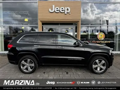 Gebraucht Jeep Grand Cherokee Overland 241 PS (177 kW) 2013 Brilliant black SUV