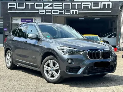 Usado BMW X1 Shadowline 192 CV (141 kW) 2018 Gris SUV