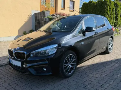 Gebraucht BMW 218 Active Tourer Advantage 150 PS (110 kW) 2015 Schwarz Van / Kleinbus