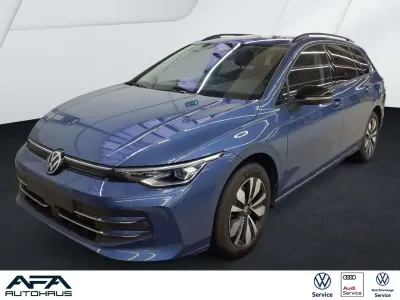 Gebraucht VW Golf VIII Goal 150 PS (110 kW) 2025 Blau Kombi