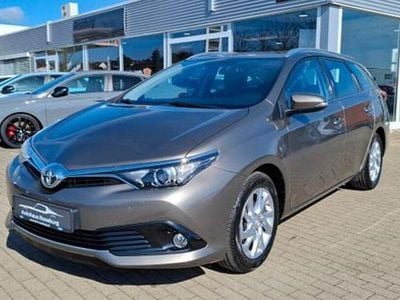 Gebraucht Toyota Auris 116 PS (85 kW) 2016 Andere Limousine
