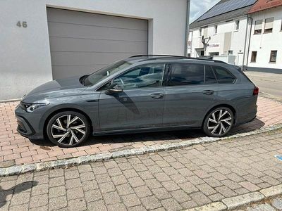 Gebraucht VW Golf VIII R-line 190 PS (139 kW) 2022 Grau Kombi